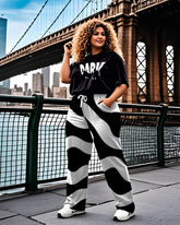 Women's Plus Size Fashion Cat Print T-Shirt and Ripple Trousers Suit