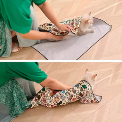 1pc Self-Adhesive Magic Wrap Cat Carrier Blanket - Cartoon Doodle Design with Stars, Clouds & Animals, Scratch-Resistant Escape-Proof Pet Wrap for Feeding, Grooming & Travel, Easy No-Roll Application, Grooming