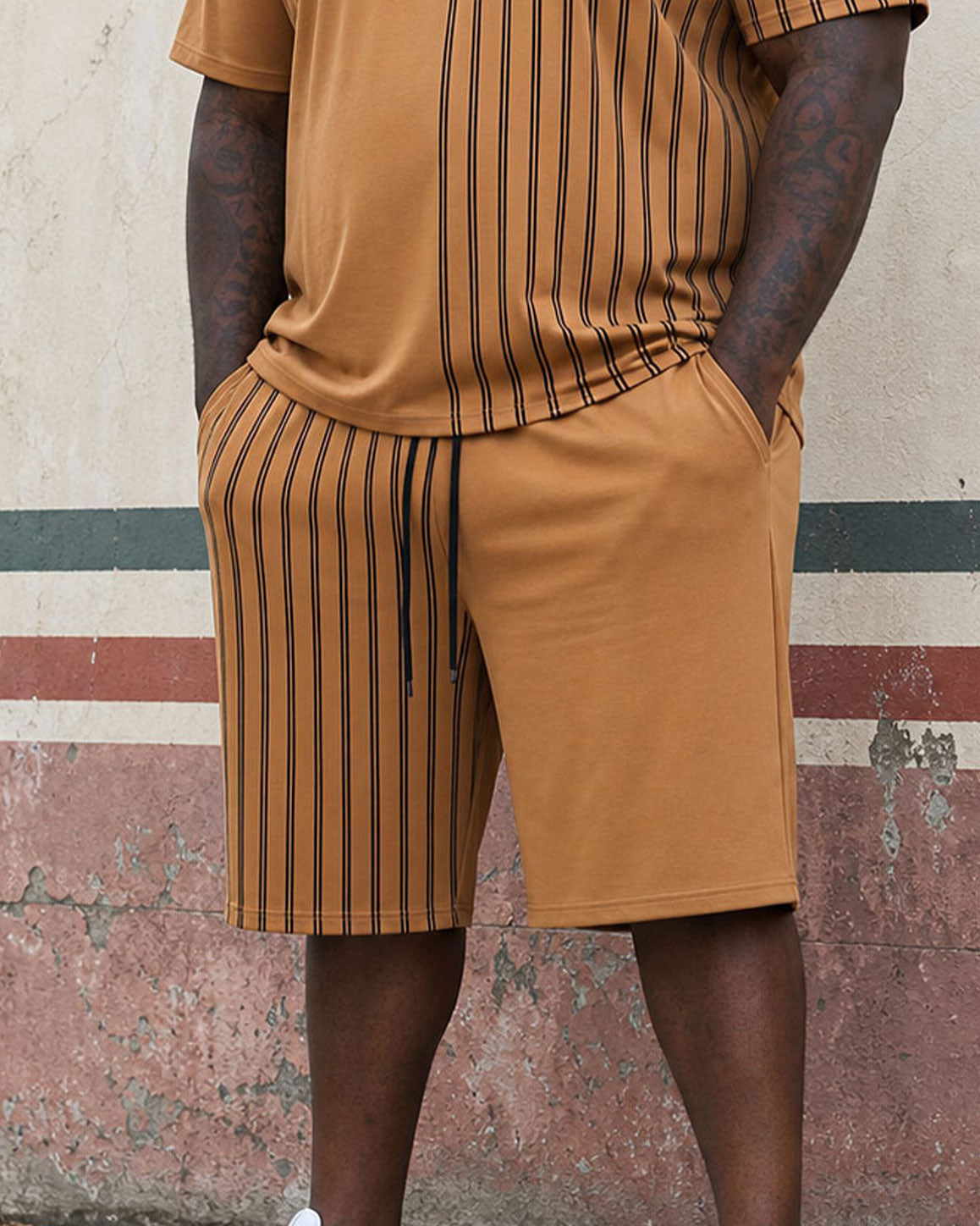 Big & Tall Men's Breathable Comfortable Khaki Line Printed Short Sleeve T-Shirt Shorts Set
