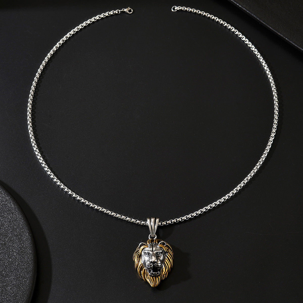 Lion Head Pendant Necklace