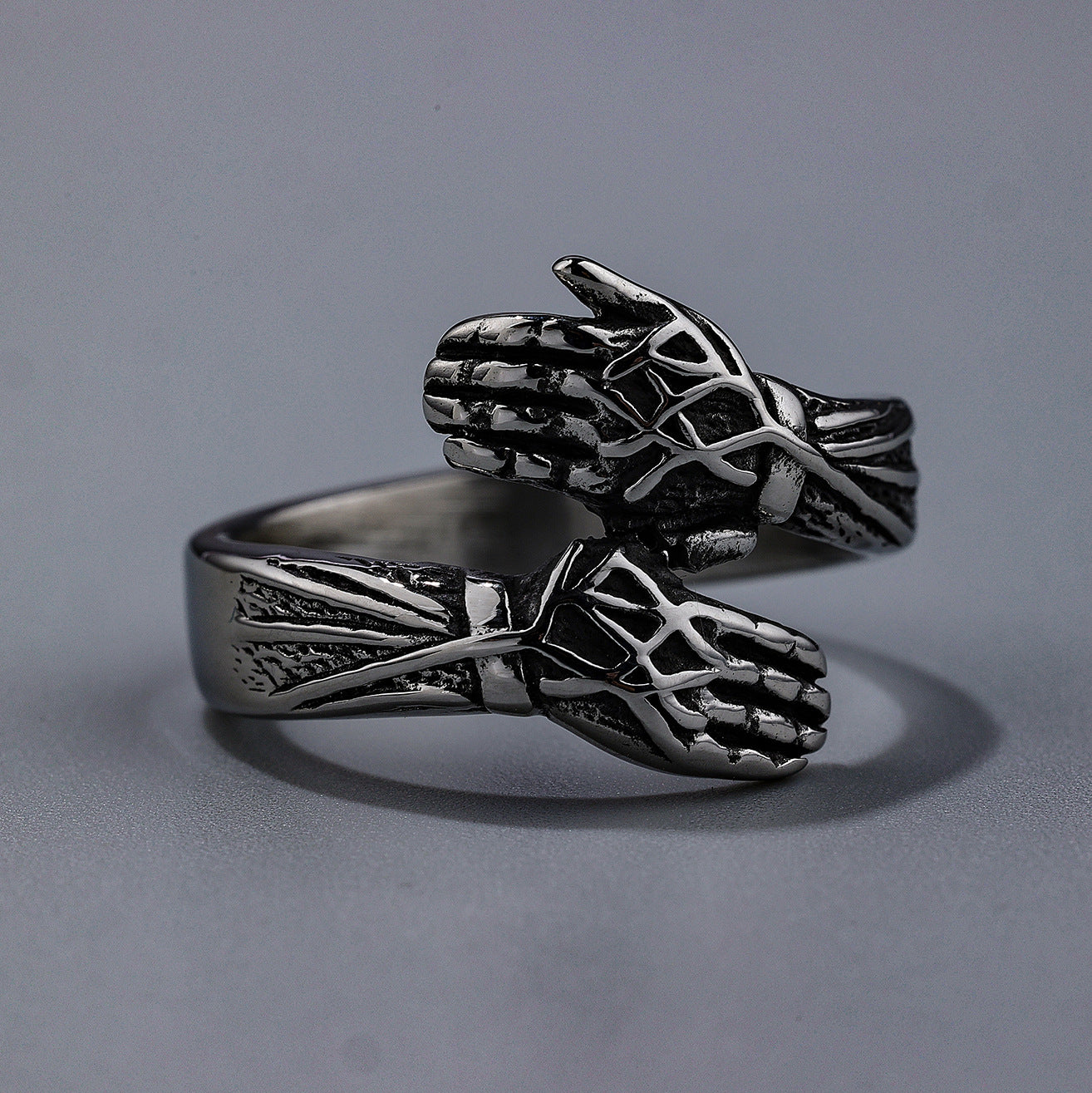 Retro Men's Ring With Hands