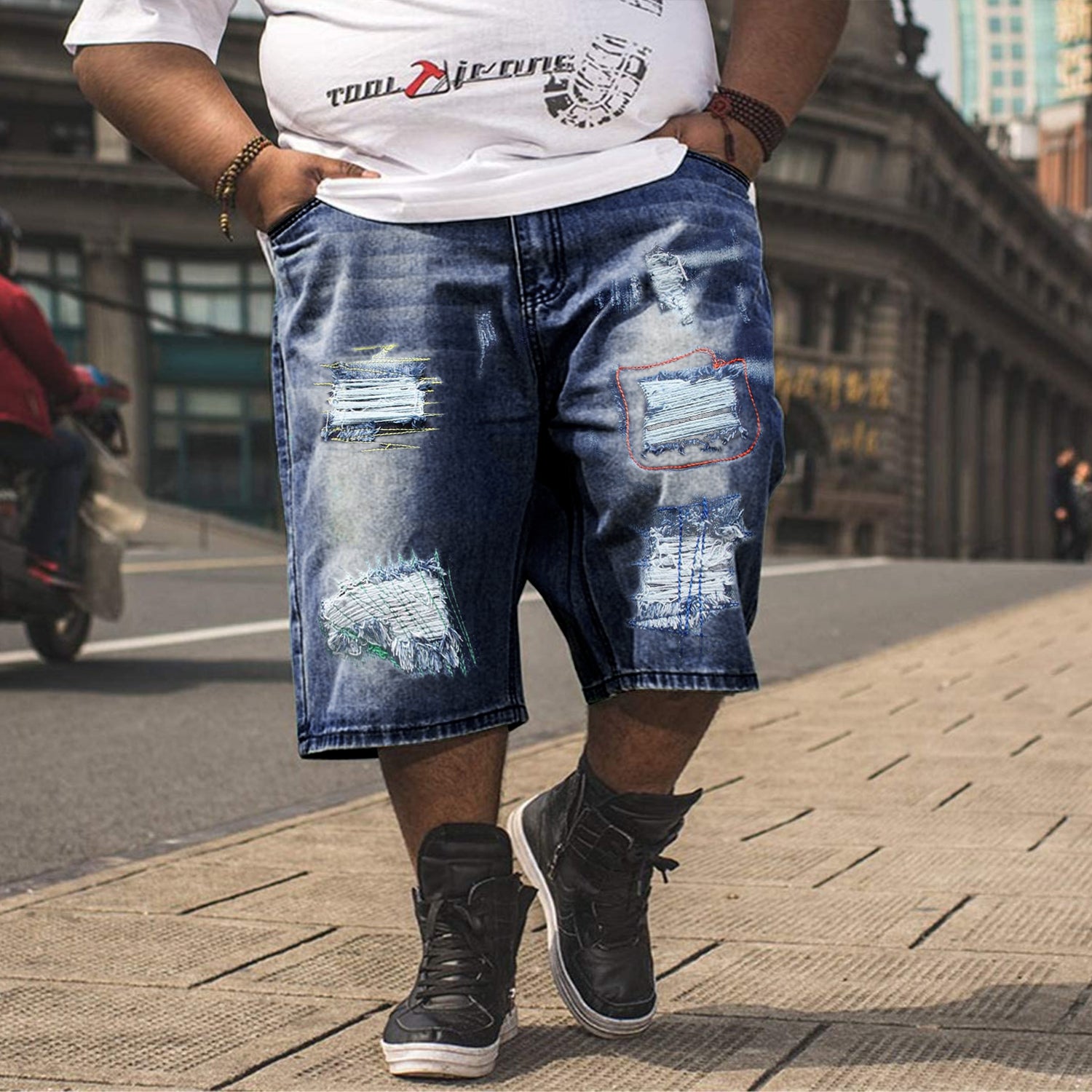 Men's Hole Feature Fashion Trendy Street Shooting Blue Jeans