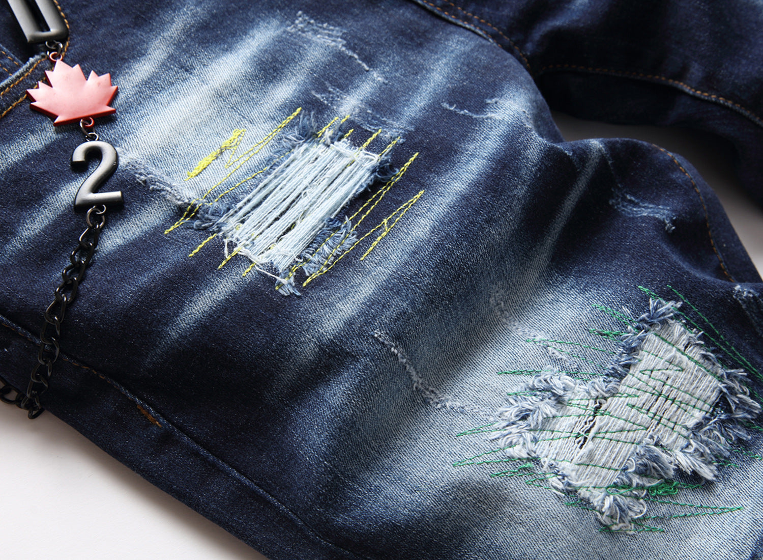 Men's Hole Feature Fashion Trendy Street Shooting Blue Jeans