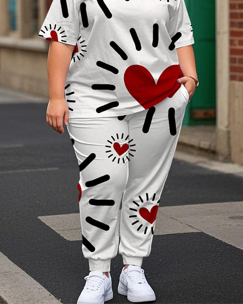 Women's Plus Size Graffiti Heart Print T-Shirt and Print Trousers Suit