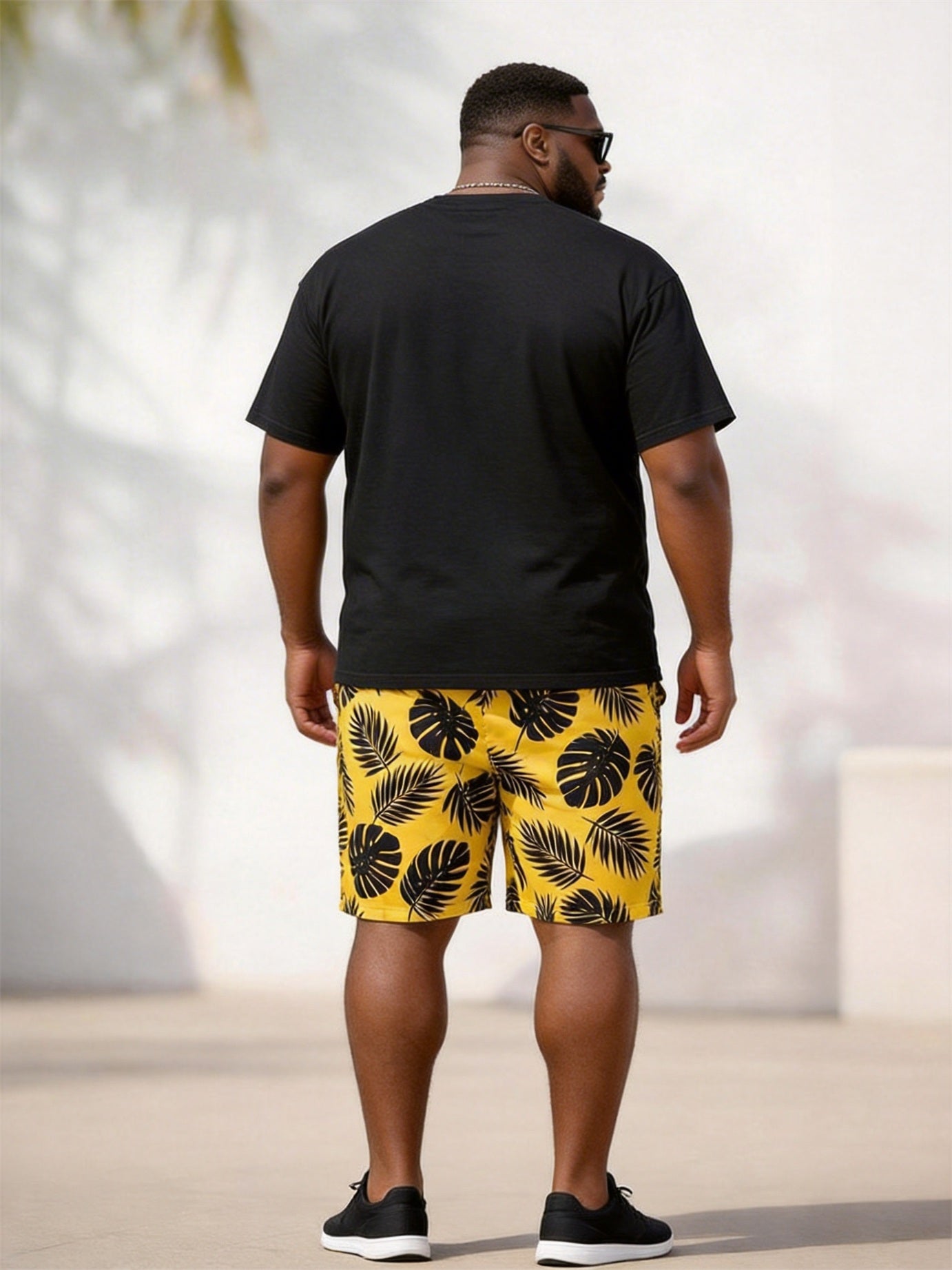 Big & Tall Men's Coconut Tree Turtle Bamboo Leaf Printed Crewneck Short Sleeve T-Shirt Shorts Set